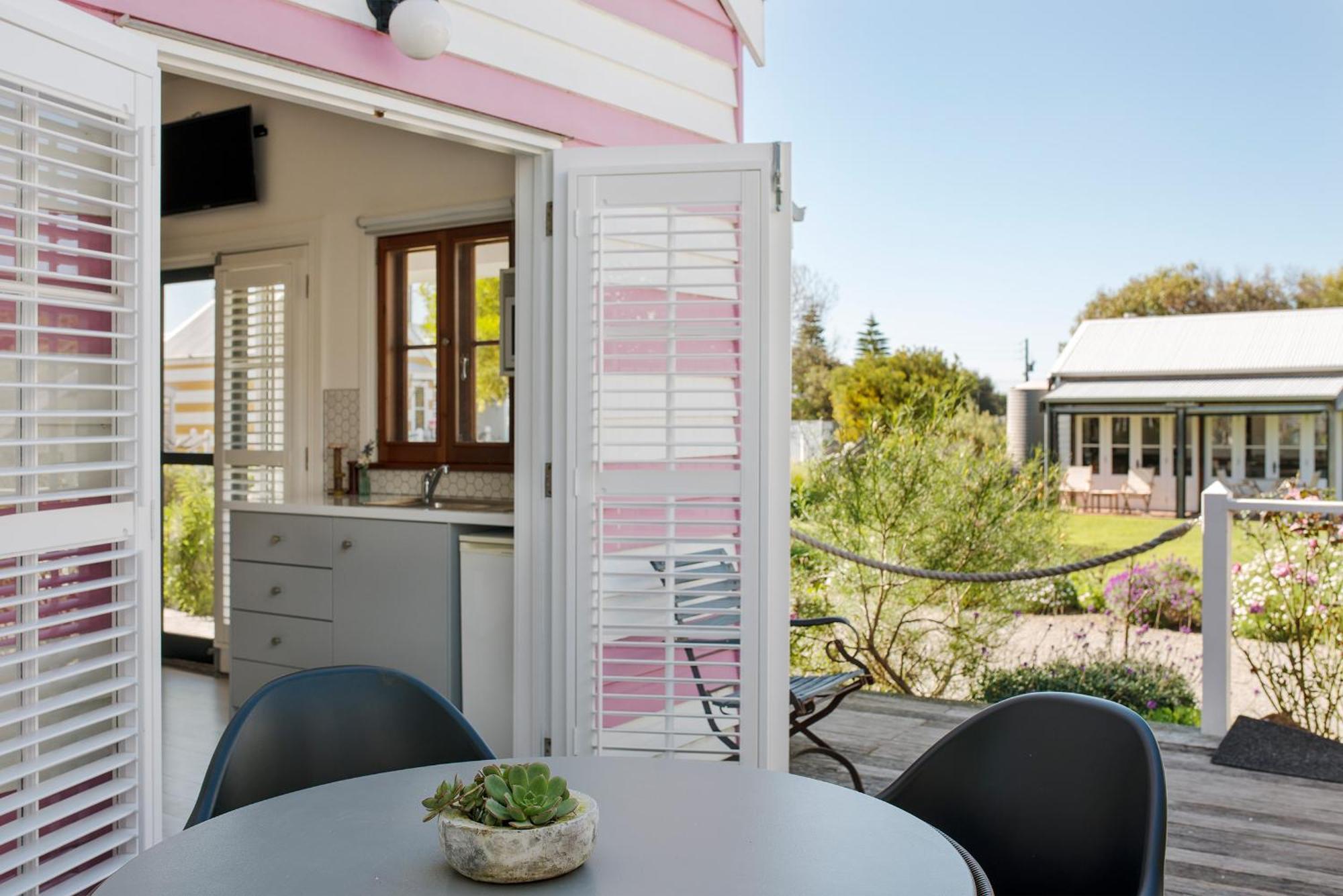 Beach Huts Middleton Exterior photo